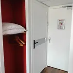 Le Chateau Bed & Breakfast