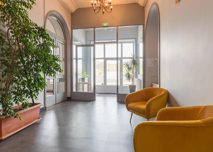 Le Chateau Bed & Breakfast 3*