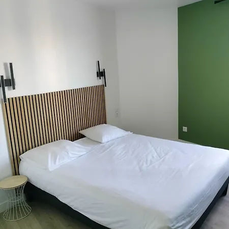 Le Chateau Bed & Breakfast 3*