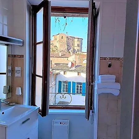 Le Chateau 3* Tournon-sur-Rhone